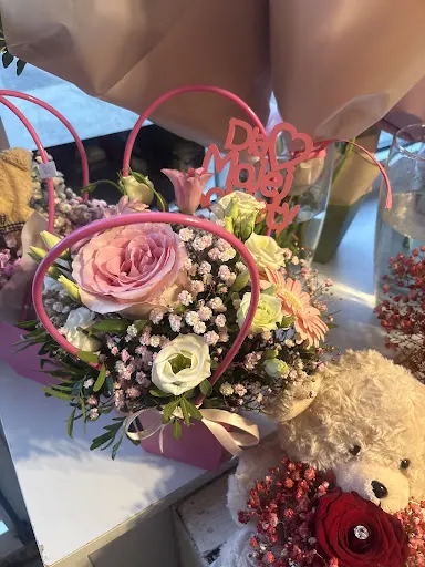 Kwiaciarnia "Magnolia"